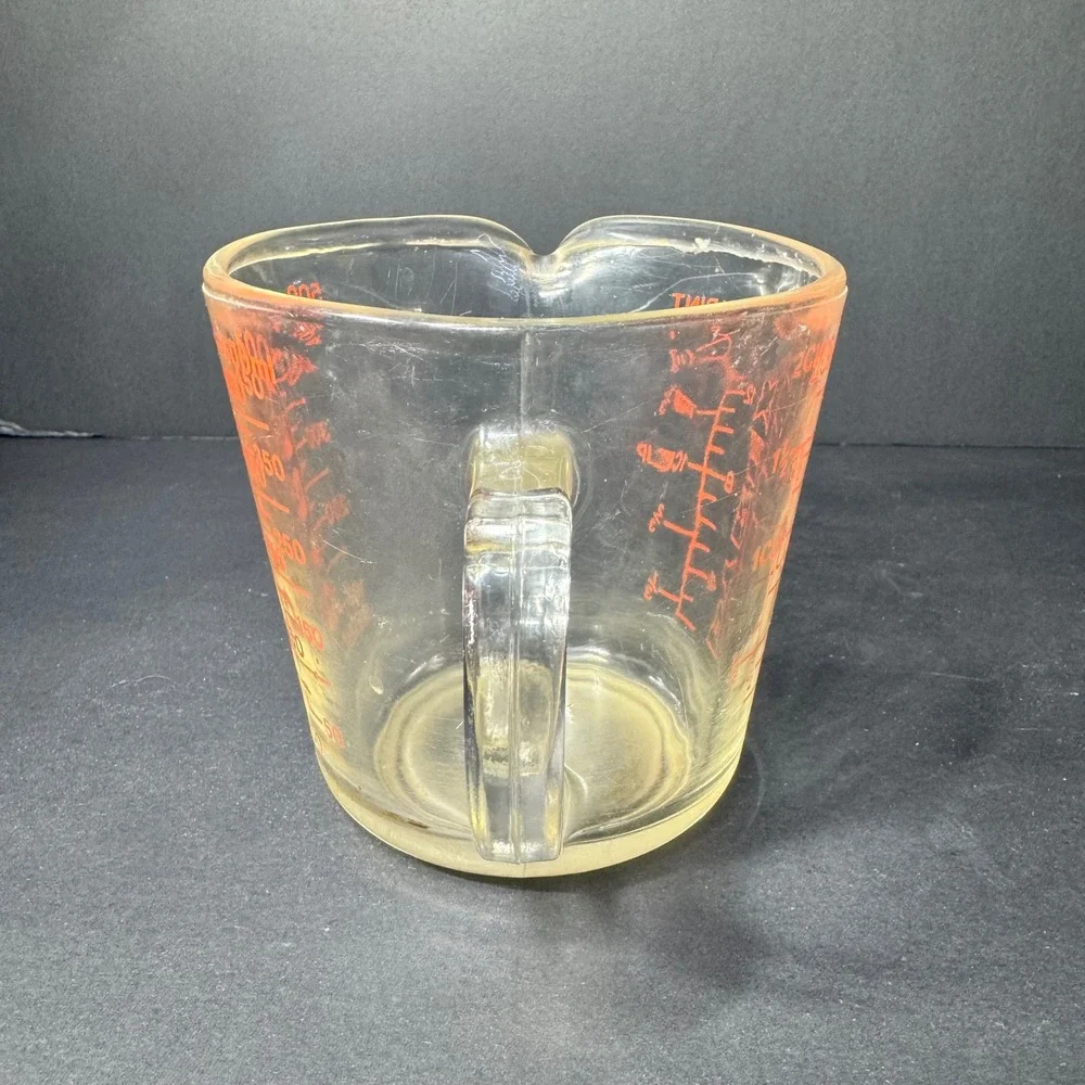 Vintage Pyrex #516 2 Cup Measuring Glass Red Lettering 500ml 16oz Made in‎ USA